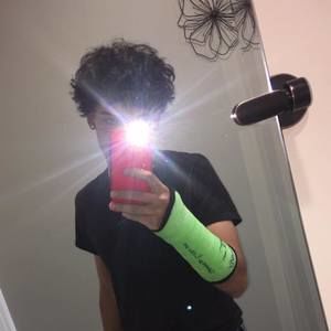 Meet your Posher, Leo